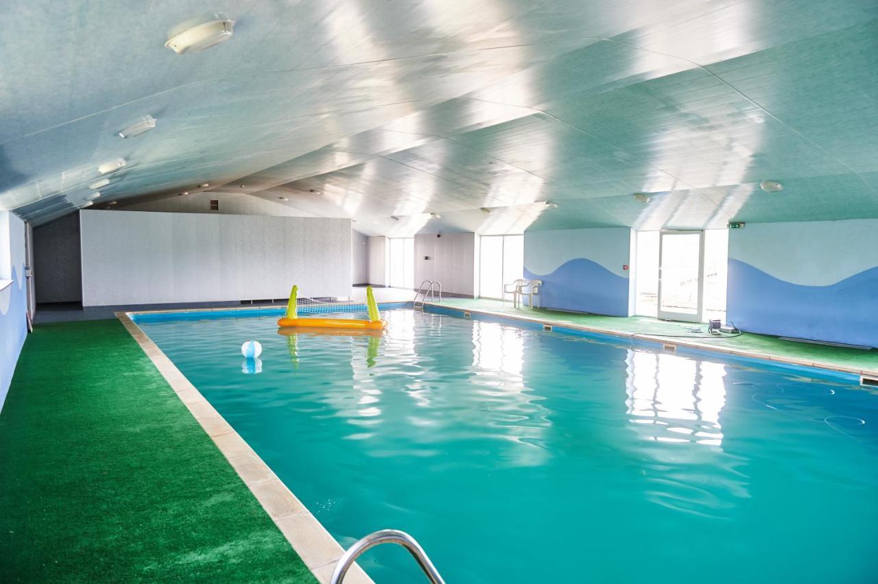 Penuwch Boathouse- Lakeside Rural Cottage Ideal For Families With Indoor Heated Pool Кармартън Екстериор снимка